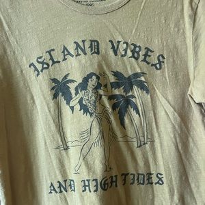 M tan Lucky Brand T shirt